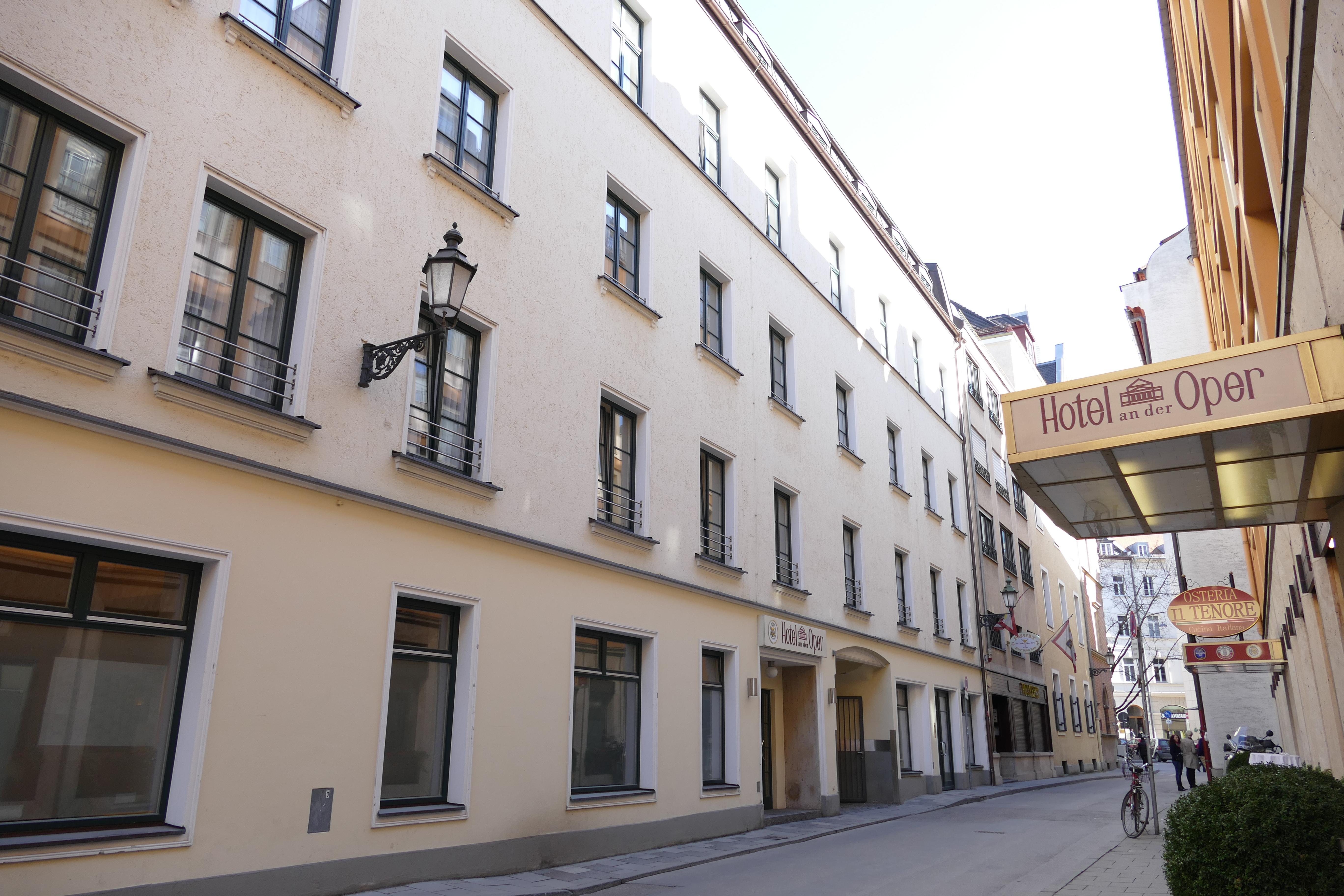 Hotel An Der Oper 4*
