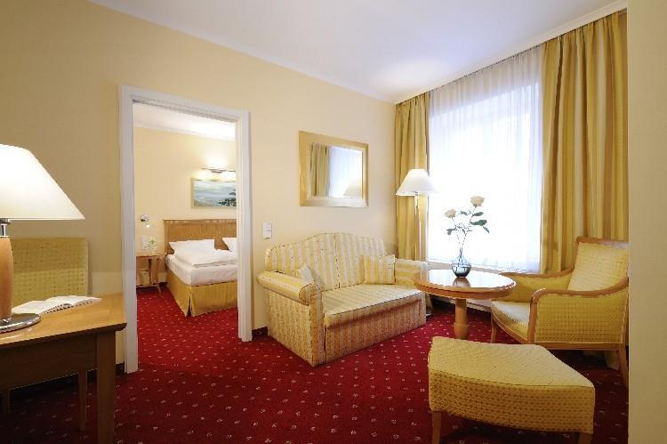 Hotel An Der Oper 4*