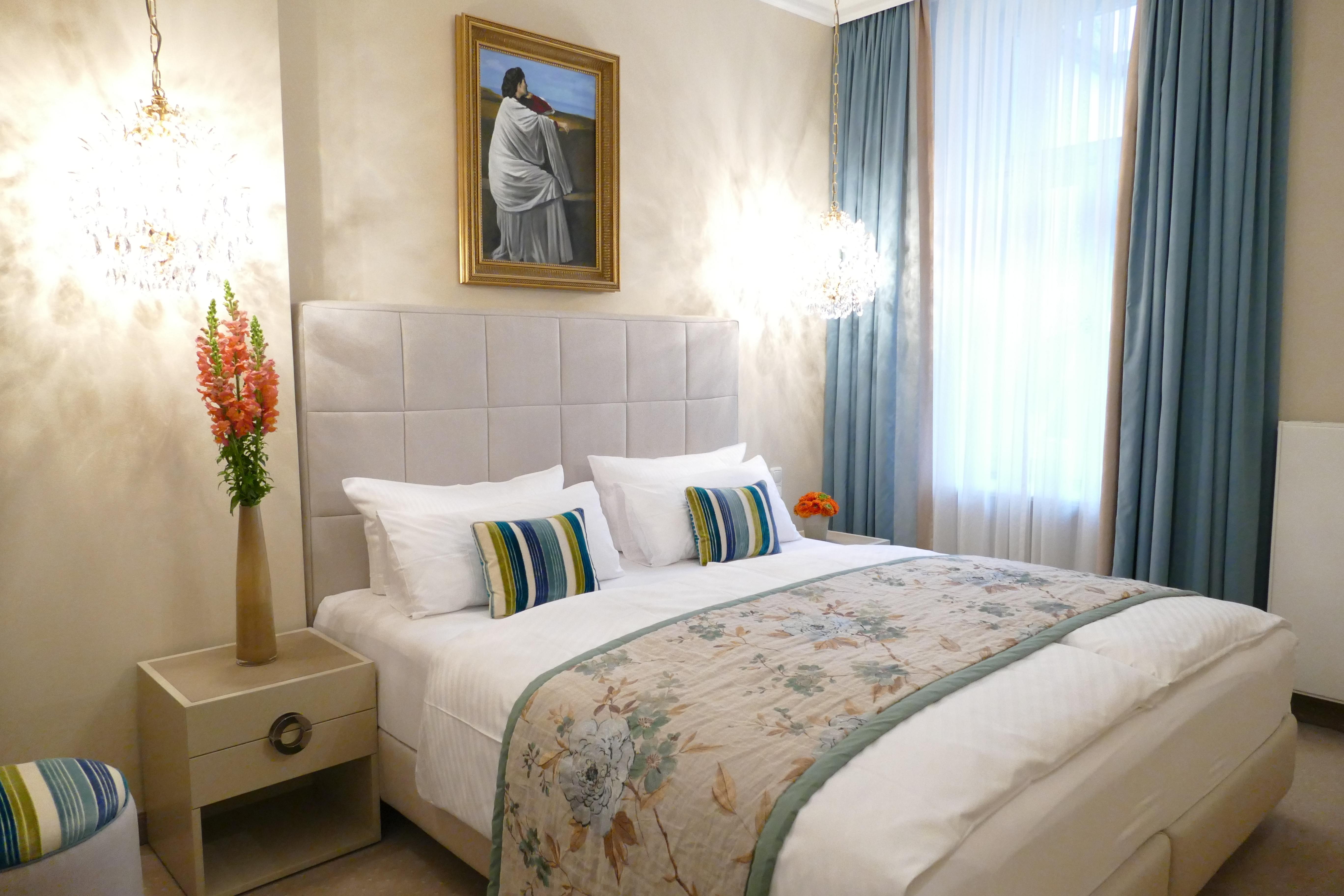 Hotel An Der Oper 4*